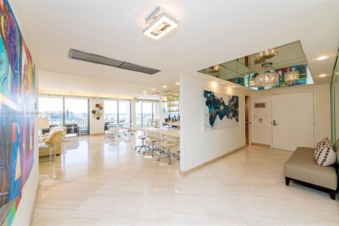Copropriété à louer à Bal Harbour, Floride: 4 chambres, 306.58 m2 № 1867300 - photo 16