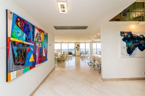 Copropriété à louer à Bal Harbour, Floride: 4 chambres, 306.58 m2 № 1867300 - photo 15