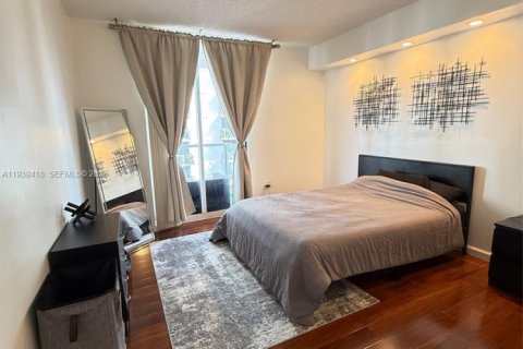 Купить кондоминиум в Майами, Флорида 2 спальни, 85.75м2, № 1997418 - фото 21