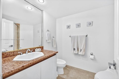 Copropriété à vendre à Miami, Floride: 3 chambres, 214.6 m2 № 2037695 - photo 18