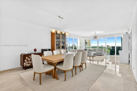 Copropriété à vendre à Miami, Floride: 3 chambres, 214.6 m2 № 2037695 - photo 11