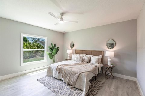 House in Port Charlotte, Florida 5 bedrooms, 213.21 sq.m. № 2226811 - photo 16