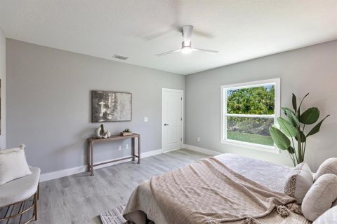 House in Port Charlotte, Florida 5 bedrooms, 213.21 sq.m. № 2226811 - photo 17