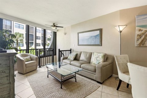 Condo in Marco Island, Florida, 1 bedroom  № 2106518 - photo 2