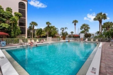 Condo in Marco Island, Florida, 1 bedroom  № 2106518 - photo 26