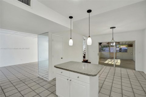 Adosado en venta en Miami Lakes, Florida, 3 dormitorios, 161.65 m2 № 1821541 - foto 18