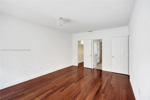 Adosado en venta en Miami Lakes, Florida, 3 dormitorios, 161.65 m2 № 1821541 - foto 29