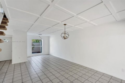 Adosado en venta en Miami Lakes, Florida, 3 dormitorios, 161.65 m2 № 1821541 - foto 14