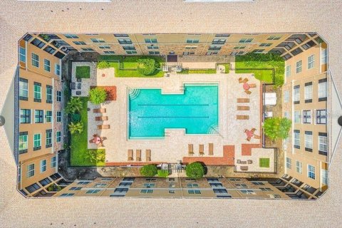 Copropriété à louer à Tampa, Floride: 2 chambres, 92.16 m2 № 2384285 - photo 4