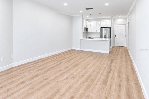 Copropriété à louer à Tampa, Floride: 2 chambres, 92.16 m2 № 2384285 - photo 15
