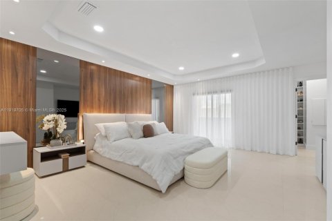 Villa ou maison à vendre à Miami, Floride: 4 chambres, 312.99 m2 № 1975540 - photo 25