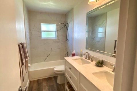 Villa ou maison à vendre à Boynton Beach, Floride: 2 chambres, 132.66 m2 № 2241040 - photo 18
