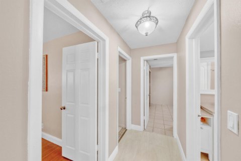 Casa en venta en Coral Springs, Florida, 4 dormitorios, 216.18 m2 № 2087499 - foto 24