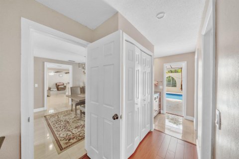 Casa en venta en Coral Springs, Florida, 4 dormitorios, 216.18 m2 № 2087499 - foto 18
