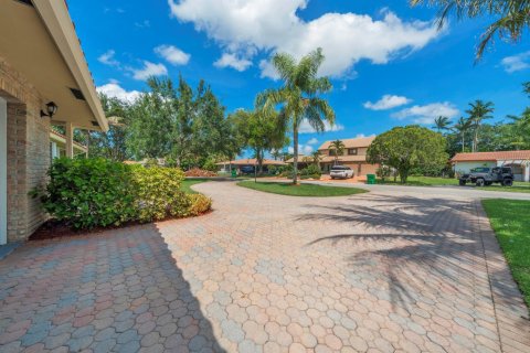 Casa en venta en Coral Springs, Florida, 4 dormitorios, 216.18 m2 № 2087499 - foto 5