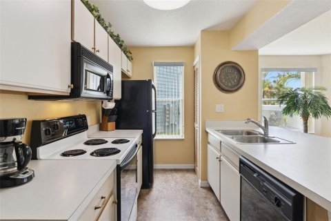Copropriété à vendre à Kissimmee, Floride: 4 chambres, 150.13 m2 № 2096726 - photo 10