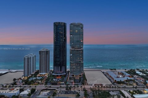Condo in Sunny Isles Beach, Florida, 6 bedrooms  № 1886524 - photo 29