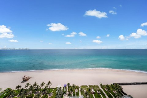 Condo in Sunny Isles Beach, Florida, 6 bedrooms  № 1886524 - photo 2