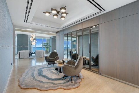 Condo in Sunny Isles Beach, Florida, 6 bedrooms  № 1886524 - photo 3