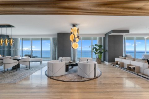 Condo in Sunny Isles Beach, Florida, 6 bedrooms  № 1886524 - photo 4