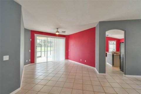 House in Davenport, Florida 5 bedrooms, 248.89 sq.m. № 1782229 - photo 6