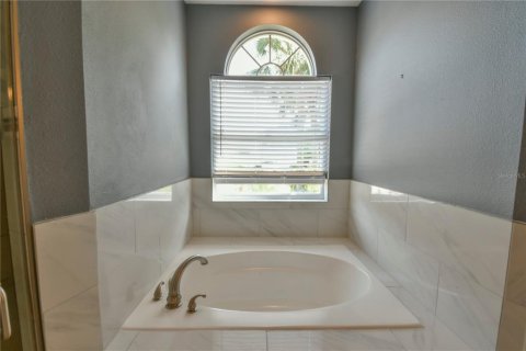 House in Davenport, Florida 5 bedrooms, 248.89 sq.m. № 1782229 - photo 28