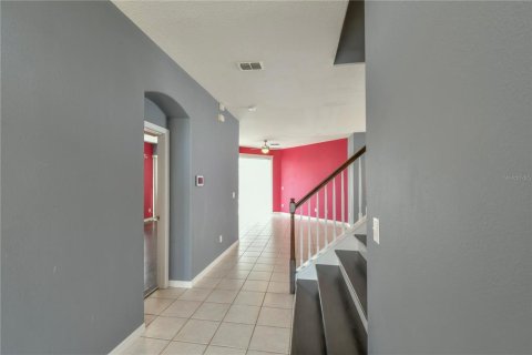 House in Davenport, Florida 5 bedrooms, 248.89 sq.m. № 1782229 - photo 5