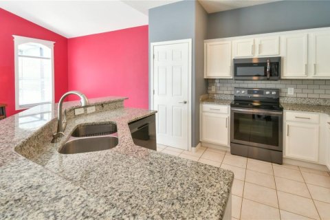 House in Davenport, Florida 5 bedrooms, 248.89 sq.m. № 1782229 - photo 17