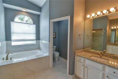 House in Davenport, Florida 5 bedrooms, 248.89 sq.m. № 1782229 - photo 26