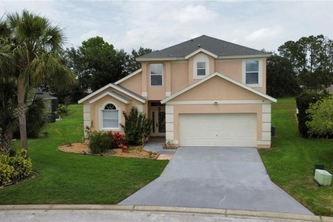 House in Davenport, Florida 5 bedrooms, 248.89 sq.m. № 1782229 - photo 1