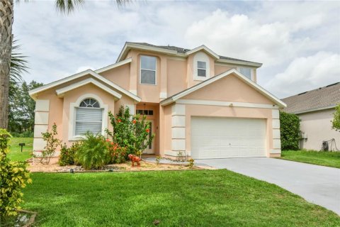 House in Davenport, Florida 5 bedrooms, 248.89 sq.m. № 1782229 - photo 3