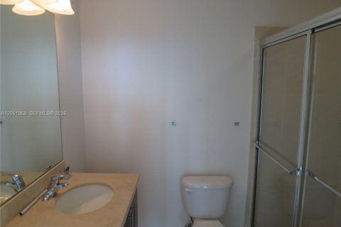 Condominio en alquiler en Miami, Florida, 2 dormitorios, 102.1 m2 № 2339838 - foto 27