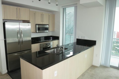 Condominio en alquiler en Miami, Florida, 2 dormitorios, 102.1 m2 № 2339838 - foto 20