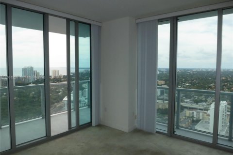 Condominio en alquiler en Miami, Florida, 2 dormitorios, 102.1 m2 № 2339838 - foto 19