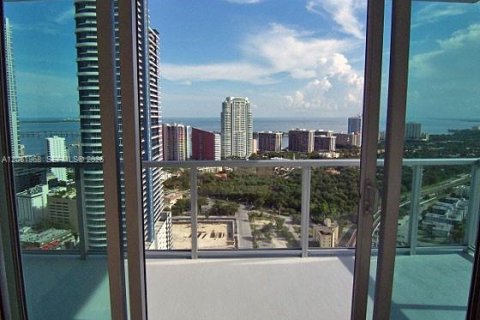 Condominio en alquiler en Miami, Florida, 2 dormitorios, 102.1 m2 № 2339838 - foto 3