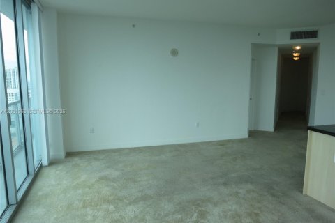 Condominio en alquiler en Miami, Florida, 2 dormitorios, 102.1 m2 № 2339838 - foto 16