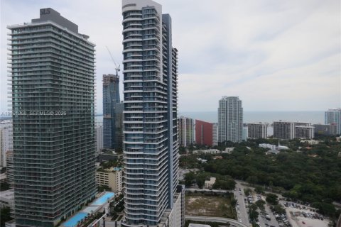Condominio en alquiler en Miami, Florida, 2 dormitorios, 102.1 m2 № 2339838 - foto 11