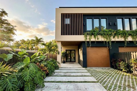 Купить виллу или дом в Майами, Флорида 4 спальни, 237.64м2, № 2050739 - фото 3