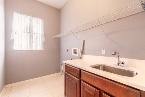 Villa ou maison à vendre à Port Orange, Floride: 4 chambres, 221.01 m2 № 2144500 - photo 18