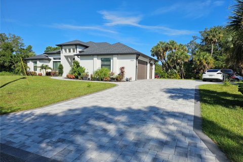 Casa en venta en North Port, Florida, 3 dormitorios, 196.77 m2 № 1849549 - foto 7