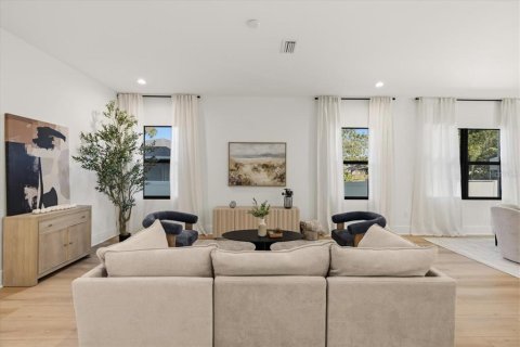Dúplex en venta en Tampa, Florida, 3 dormitorios, 204.38 m2 № 2430705 - foto 18