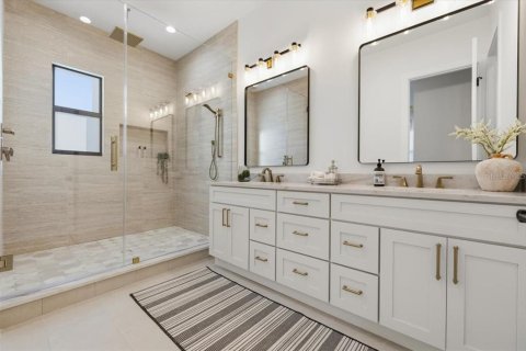 Dúplex en venta en Tampa, Florida, 3 dormitorios, 204.38 m2 № 2430705 - foto 26