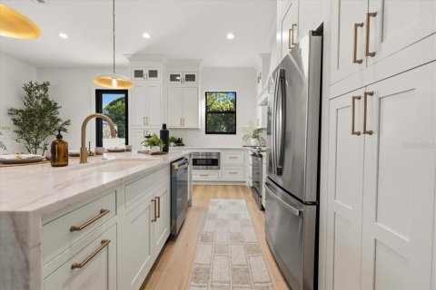 Dúplex en venta en Tampa, Florida, 3 dormitorios, 204.38 m2 № 2430705 - foto 17