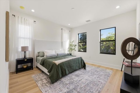 Dúplex en venta en Tampa, Florida, 3 dormitorios, 204.38 m2 № 2430705 - foto 23