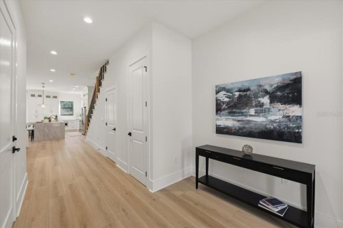Dúplex en venta en Tampa, Florida, 3 dormitorios, 204.38 m2 № 2430705 - foto 6