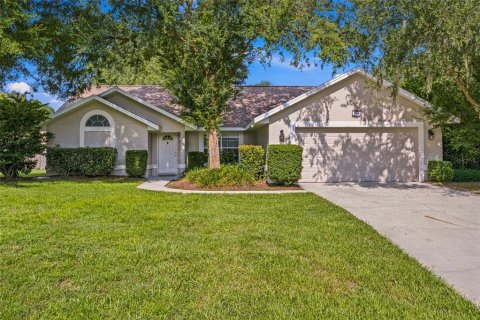 House in Ocala, Florida 3 bedrooms, 190.36 sq.m. № 2266728