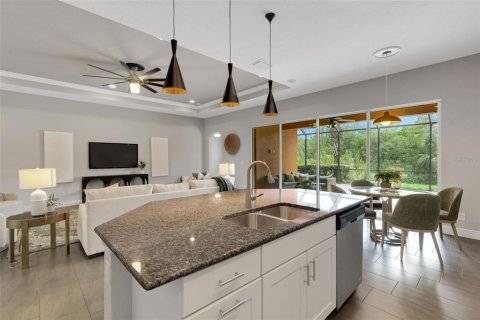Casa en venta en Bradenton, Florida, 5 dormitorios, 270.9 m2 № 1899761 - foto 22