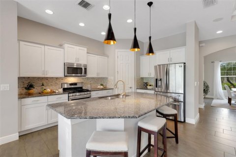 Casa en venta en Bradenton, Florida, 5 dormitorios, 270.9 m2 № 1899761 - foto 19