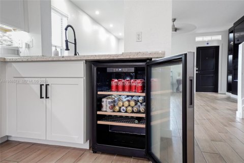 House in Homestead, Florida 4 bedrooms, 197.51 sq.m. № 2010457 - photo 30