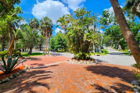 Casa en venta en Bradenton, Florida, 3 dormitorios, 220.36 m2 № 2118666 - foto 4